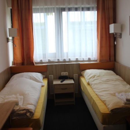Airport-Hotel Zum Taubengrund Kelsterbach Exteriér fotografie