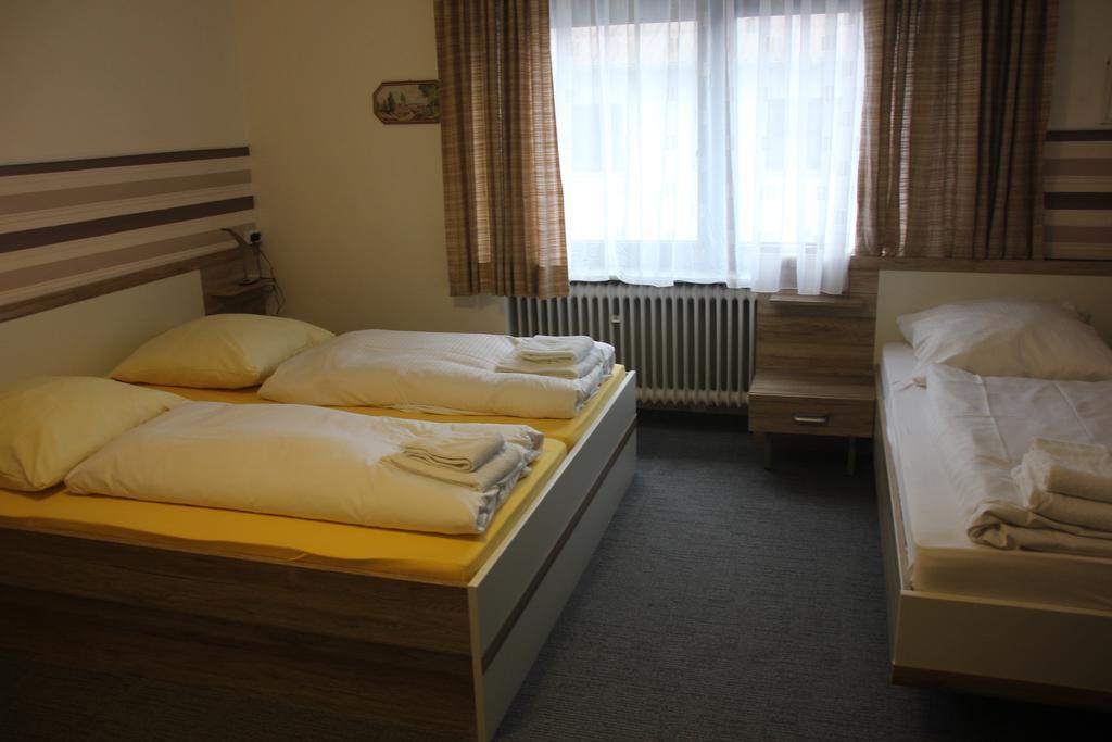 Airport-Hotel Zum Taubengrund Kelsterbach Exteriér fotografie